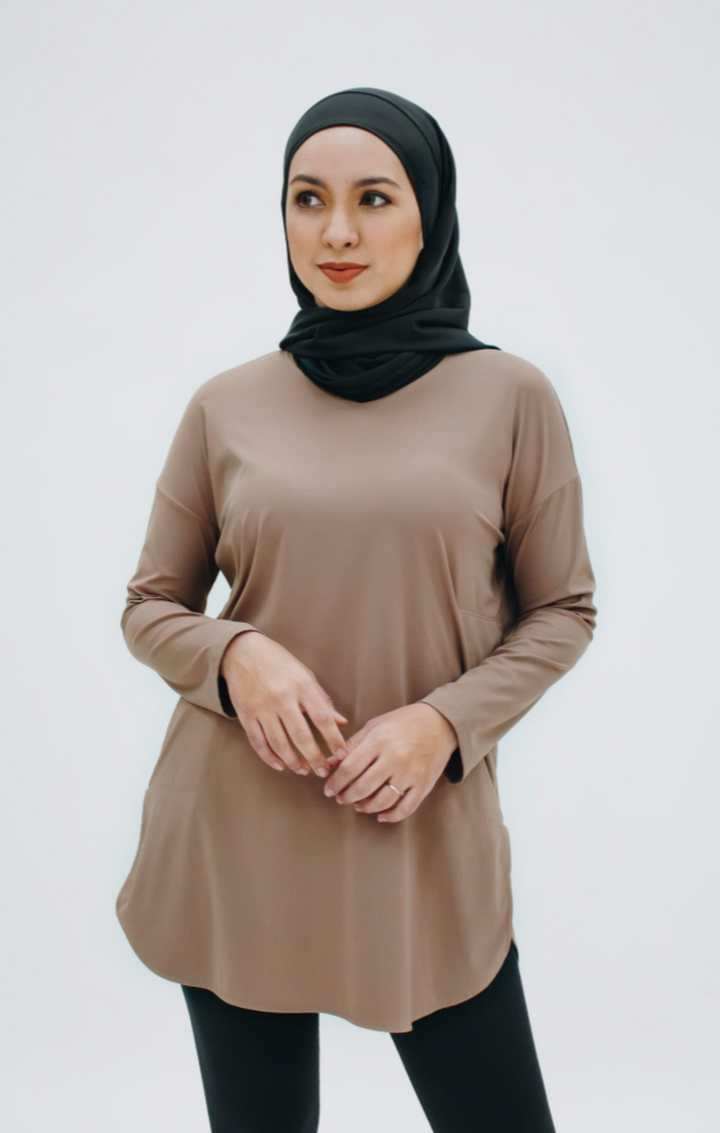 Ultrazachte Modest Sporttop - Luxe Comfort in Mochabruin