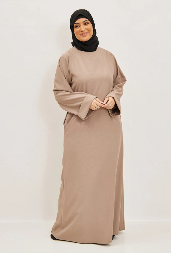 Abaya opgerolde mouwen