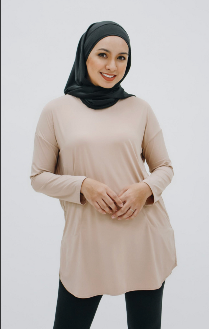 Zijdezachte Modest Sporttop - Luchtig Comfort in Latte