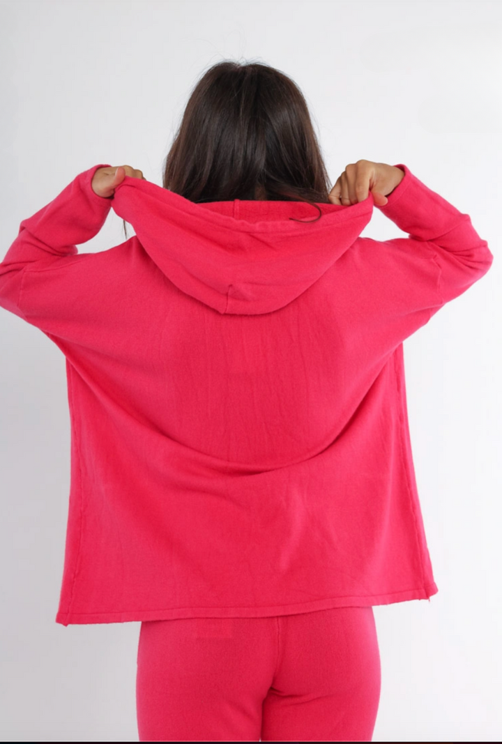 OVERSIZED POCKET HOODIE