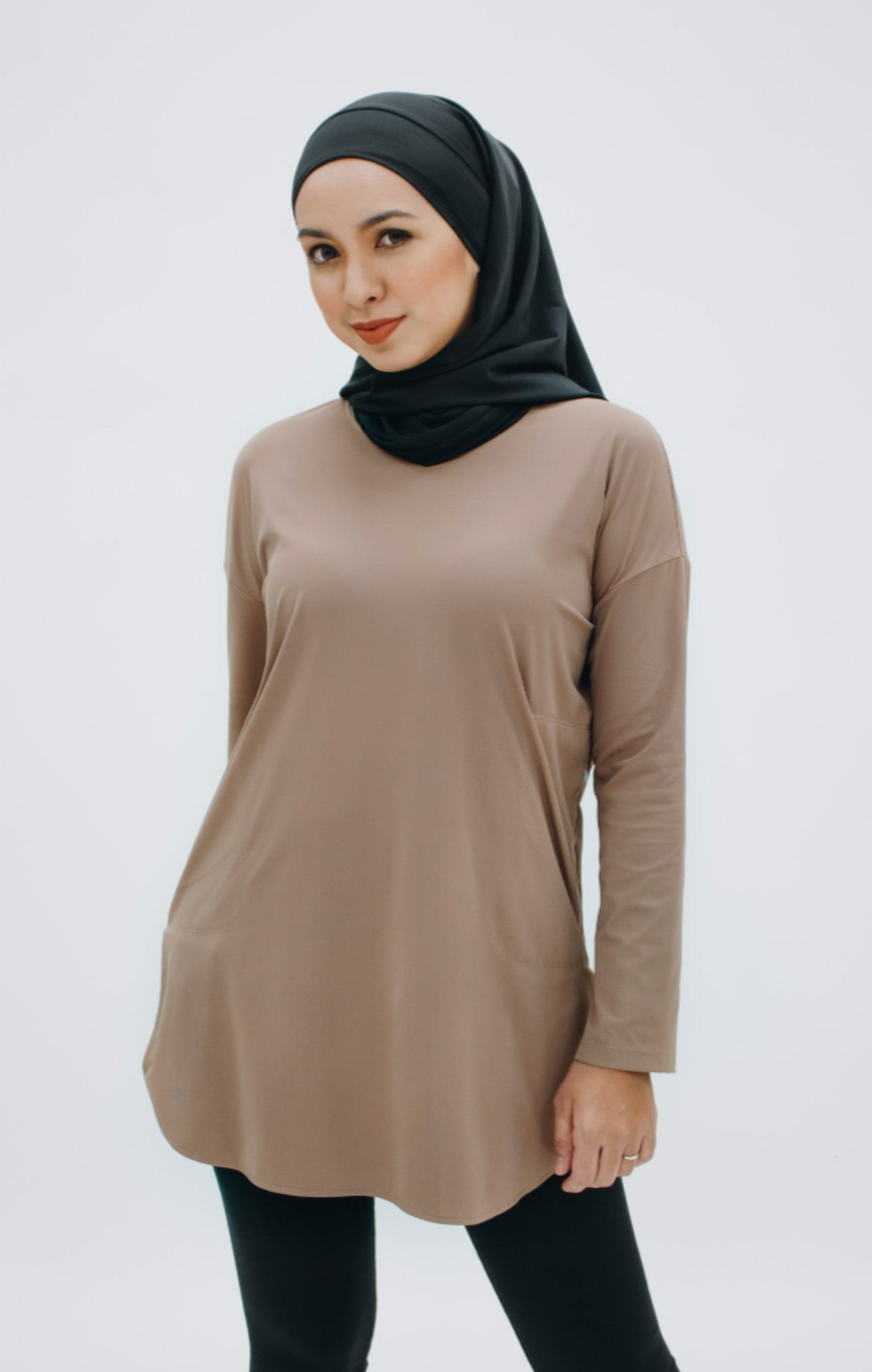 Ultrazachte Modest Sporttop - Luxe Comfort in Mochabruin