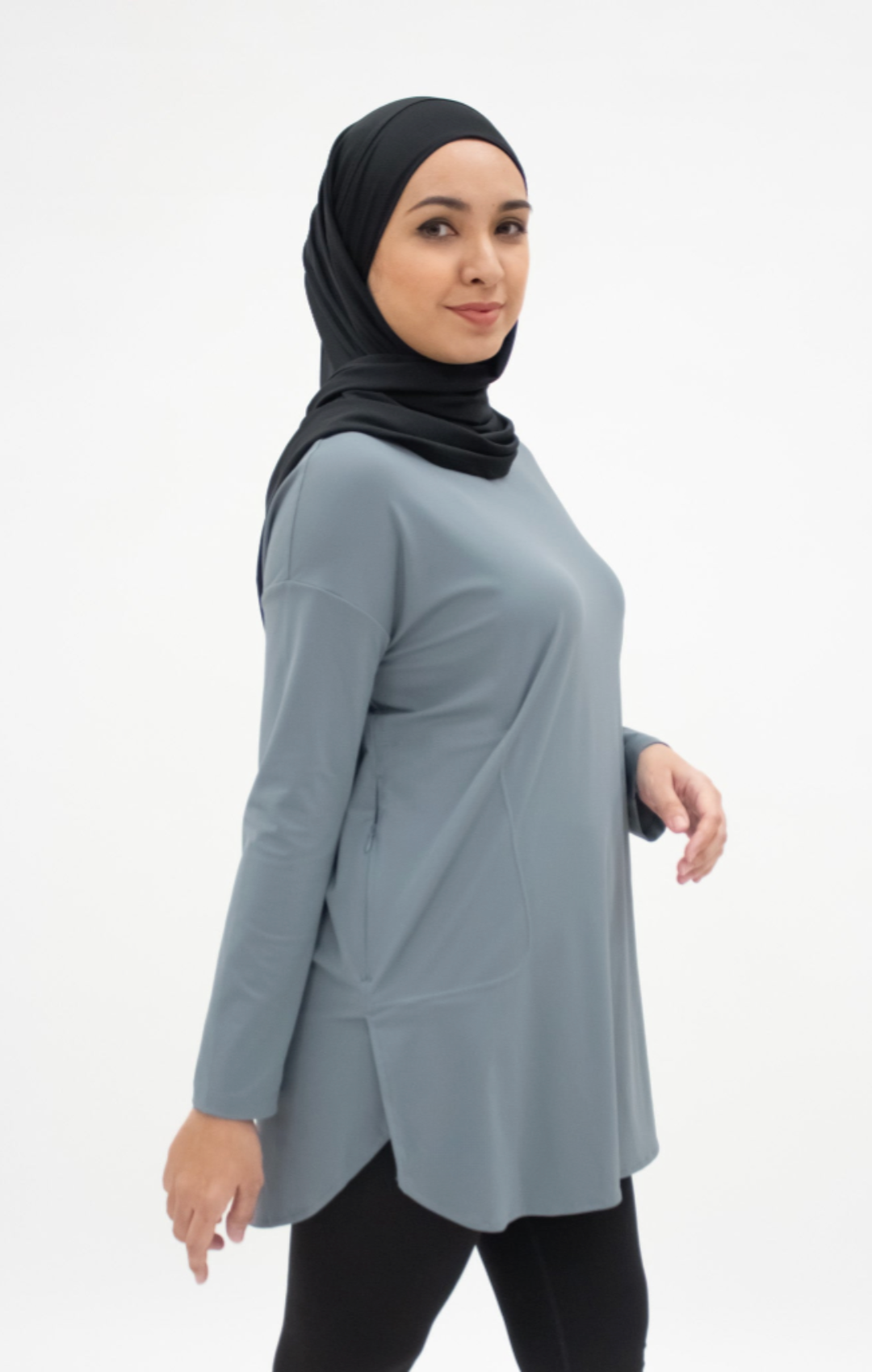 Zijdezachte Modest sporttop - Luxe comfort in staalblauw