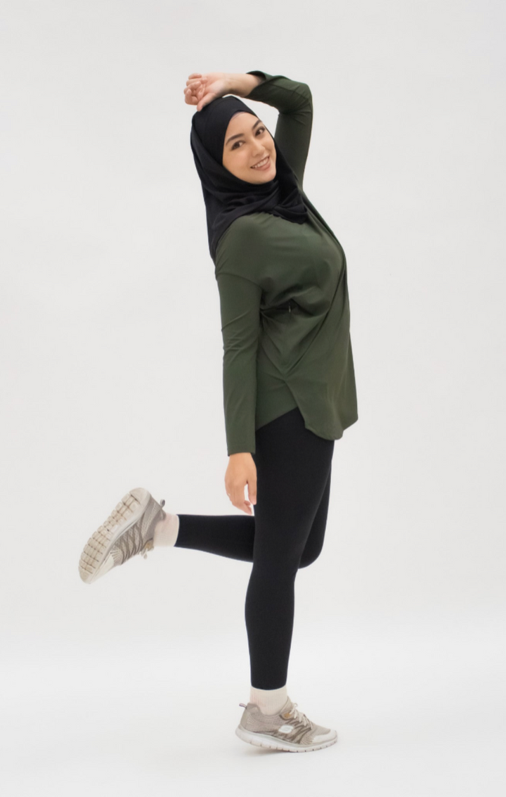 Zijdezachte Modest Top - Luchtige Sporttop in Olijfgroen